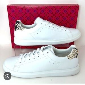 Tory Burch sz 9 Howell White Sneakers with Snake Print Accent